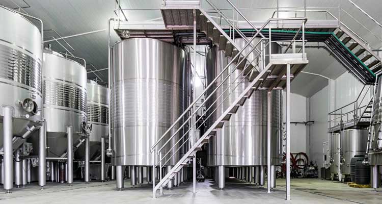 پیش بینی و کنترل تشکیل مارتنزیت القایی در فولاد ۳۰۴ طی فرآیندهای شکل دهی