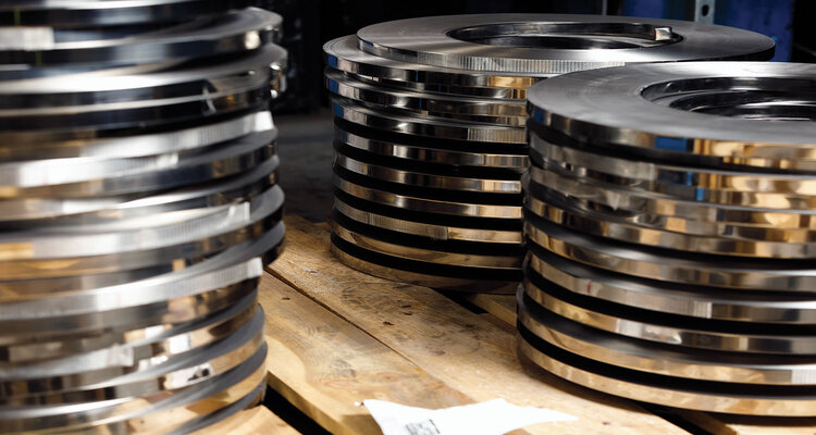 تشکیل کاربید تیتانیوم (TiC) به جای کاربید کروم در استنلس استیل 321: یک راهکار کلیدی برای بهبود مقاومت خوردگی